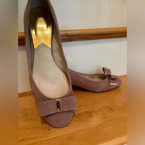 Michael Kors Mid Pumps